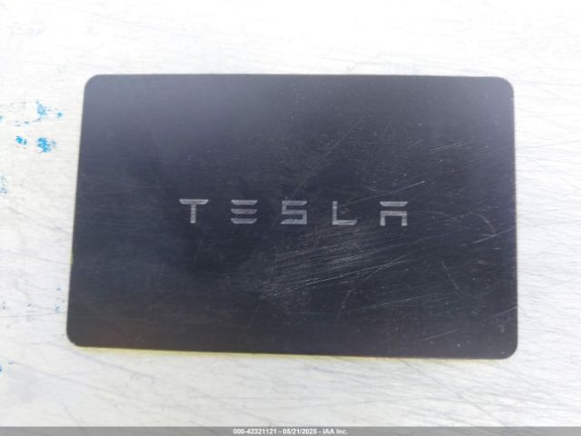 7SAYGDED2RF111670 Tesla Model Y Long Range Dual Motor All-wheel Drive/rwd