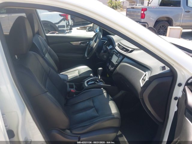 5N1AT2MTXGC881273 Nissan Rogue Sl