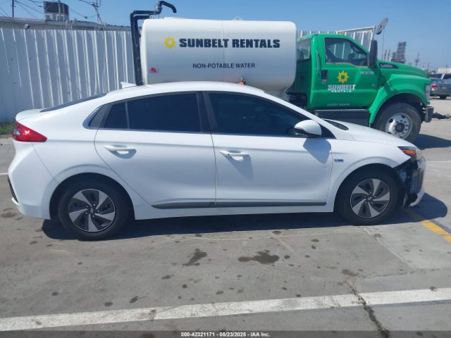 KMHC75LC2HU049325 Hyundai Ioniq Hybrid Sel