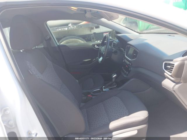 KMHC75LC2HU049325 Hyundai Ioniq Hybrid Sel