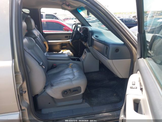 2001 CHEVROLET SUBURBAN 1500 3GNFK16T51G143770 Photo 4