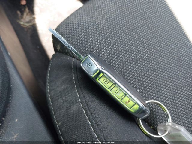 3KPF24AD7RE765000 KIA Forte Lxs
