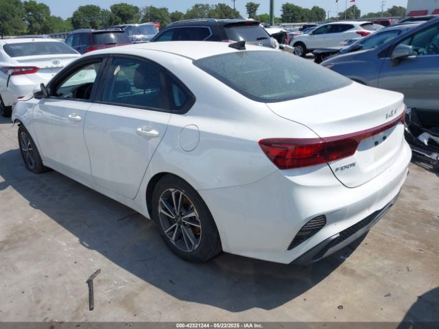 3KPF24AD7RE765000 KIA Forte Lxs