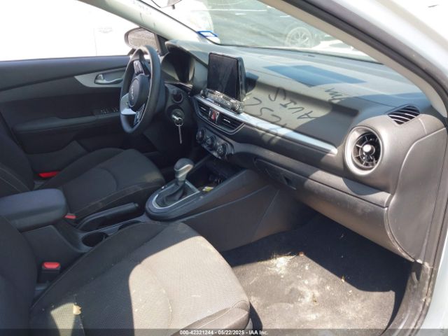 3KPF24AD7RE765000 KIA Forte Lxs