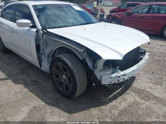 2C3CDXHG6EH267131 Dodge Charger Sxt