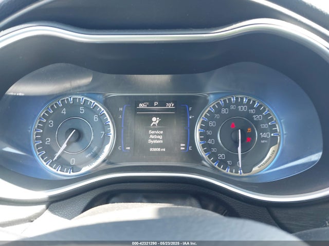 1C3CCCAB2FN590692 Chrysler 200 Limited
