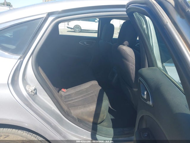 1C3CCCAB2FN590692 Chrysler 200 Limited