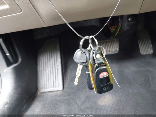 5NPD84LF2HH157593 Hyundai ELANTRA SE