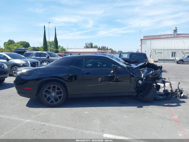 Dodge Challenger 2019 2C3CDZBT8KH574054 Image 14