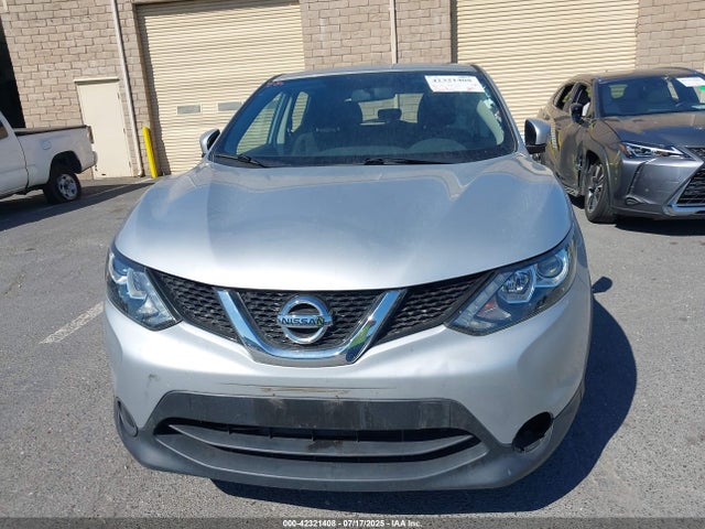 JN1BJ1CP7HW017295 Nissan 2017