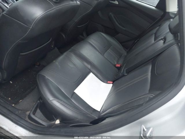 1FADP3J23EL286078 Ford Focus Titanium