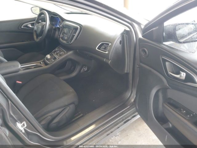 1C3CCCFB5GN122286 Chrysler 200 LX