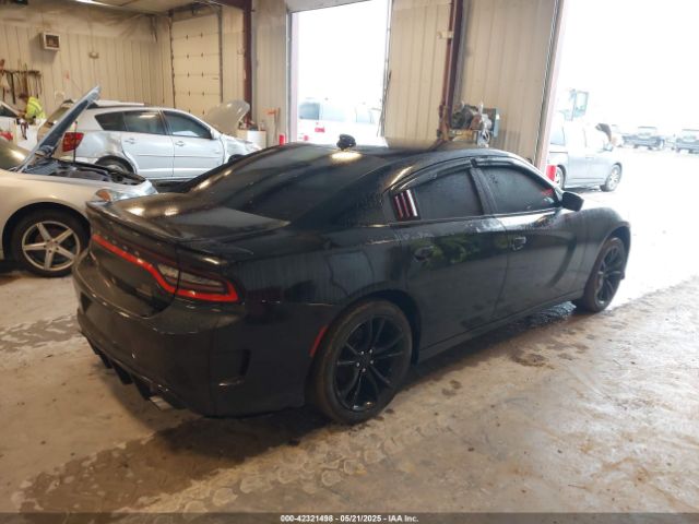 2C3CDXHG2FH741643 Dodge Charger Sxt
