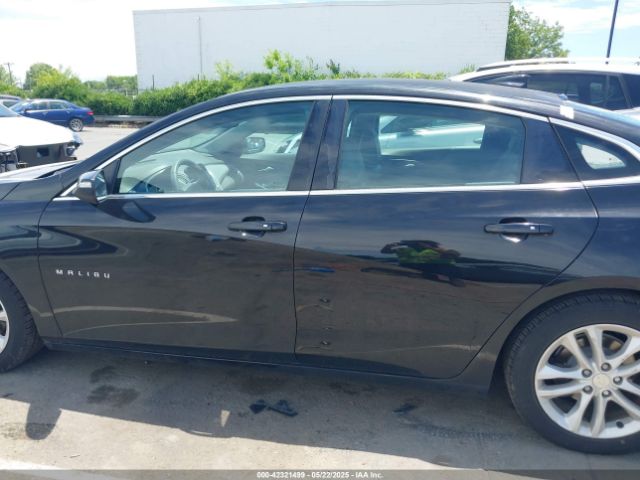 1G1ZE5ST4HF260996 Chevrolet MALIBU 1LT