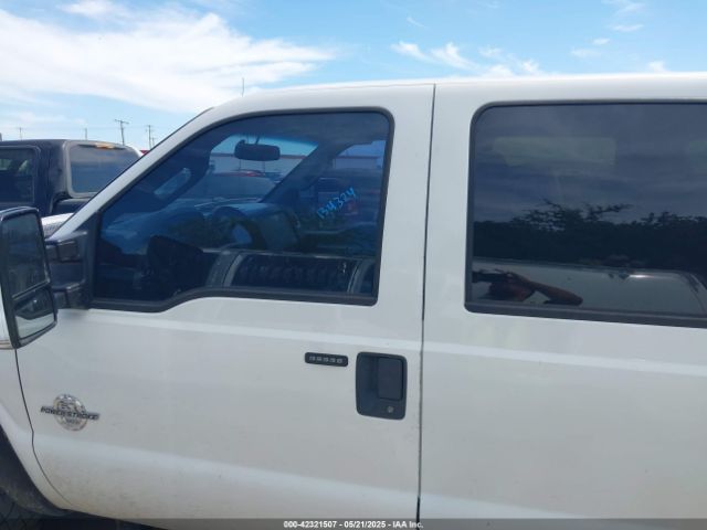 1FT7W2BT2FEB32124 Ford F-250 Xlt