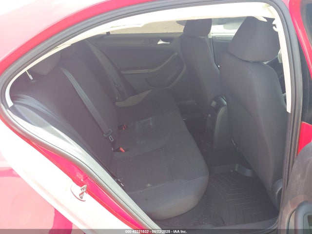 3VW1K7AJ6FM351335 Volkswagen 2015