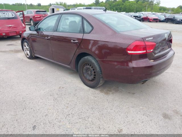 2013 VOLKSWAGEN PASSAT 1VWAP7A34DC065484 Photo 2