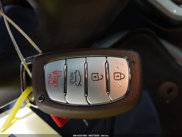 5NPD84LF3HH056773 Hyundai Elantra Limited