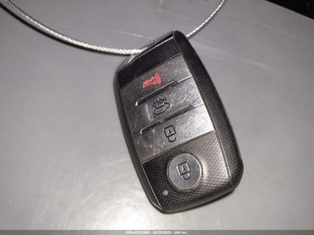5XYPHDA51JG401383 KIA Sorento 3.3l Ex
