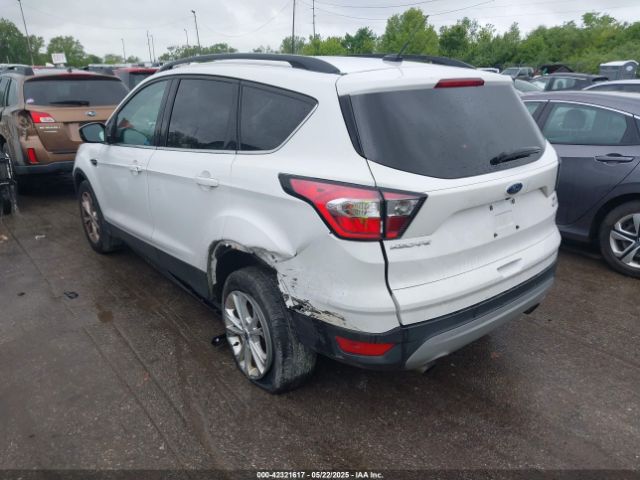 1FMCU9GD2HUC85587 Ford ESCAPE SE