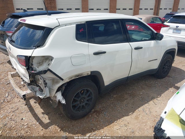 3C4NJCABXJT123085 Jeep Compass