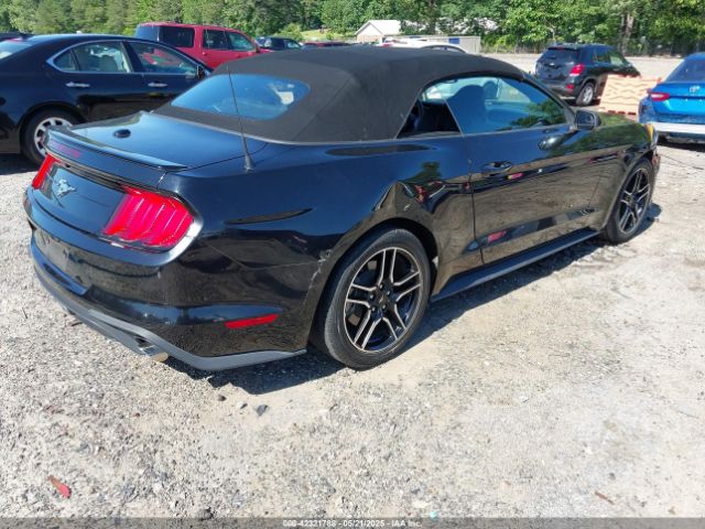 2018 FORD MUSTANG 1FATP8UH6J5111444 Photo 3