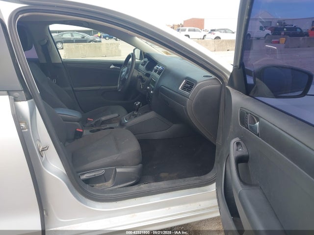 3VW2K7AJ0EM208934 Volkswagen Jetta 2.0l S