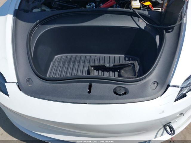 2024 TESLA MODEL 3 5YJ3E1EAXRF785907 Photo 9
