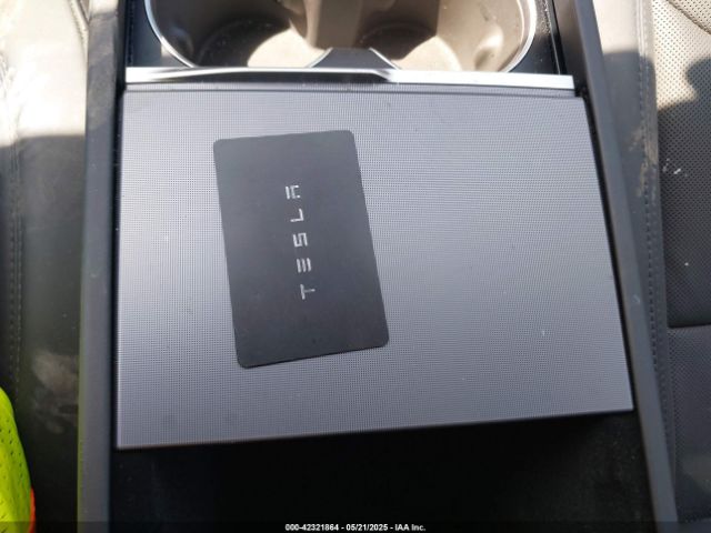 2024 TESLA MODEL 3 5YJ3E1EAXRF785907 Photo 10