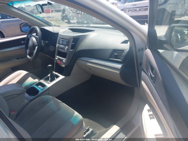 4S4BRCAC2E1243010 Subaru Outback 2.5i