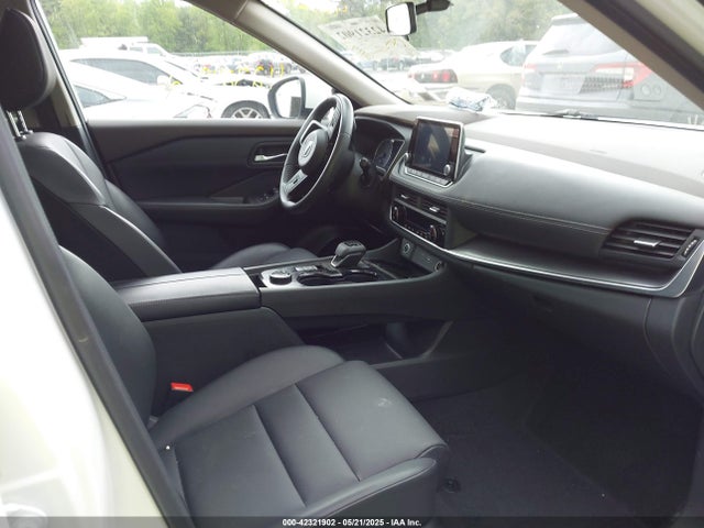 JN8BT3BB2PW497418 Nissan Rogue Sv Intelligent Awd
