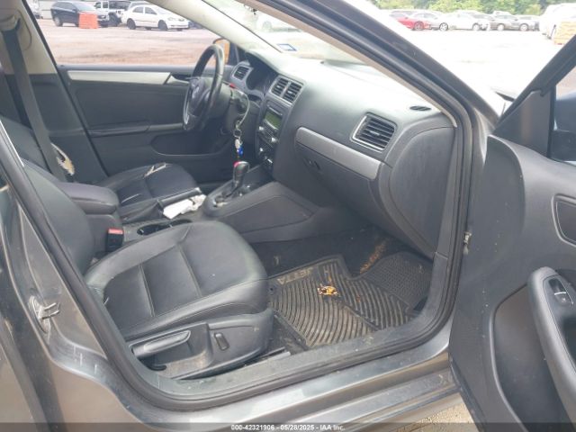 3VWD07AJ5EM247596 Volkswagen Jetta 1.8t Se