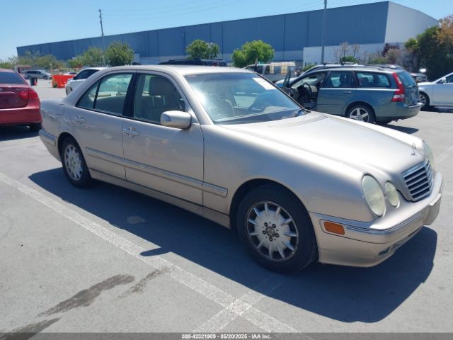 2000 MERCEDES-BENZ E 320 WDBJF65J2YB005156