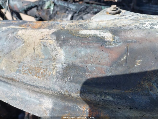 GMC l84 2022 3GTU9DED0NG196924 Image 9
