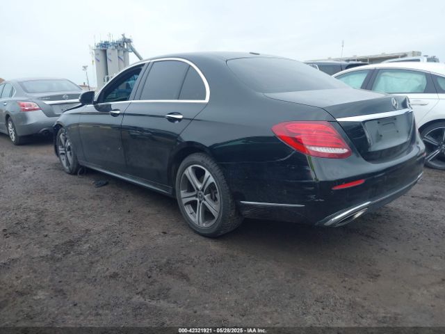2019 MERCEDES-BENZ E 300 WDDZF4KB6KA625307 Photo 2