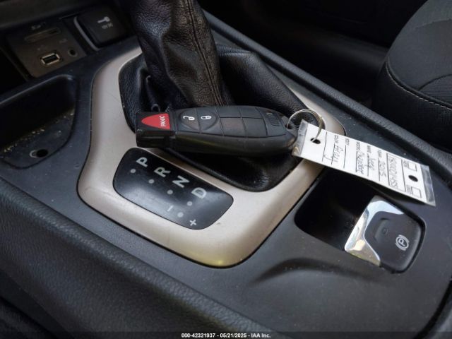 1C4PJLCS9FW507382 Jeep Cherokee Latitude