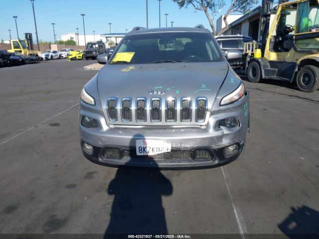 1C4PJLCS9FW507382 Jeep Cherokee Latitude