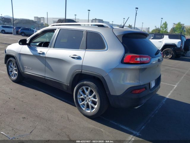1C4PJLCS9FW507382 Jeep Cherokee Latitude