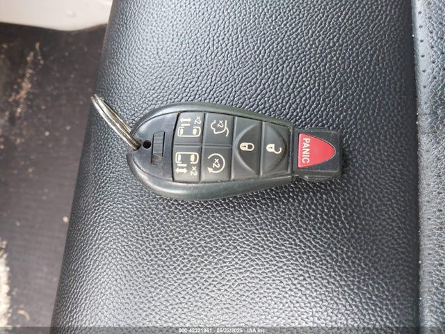 2C4RC1CGXFR726444 Chrysler Town and Country
