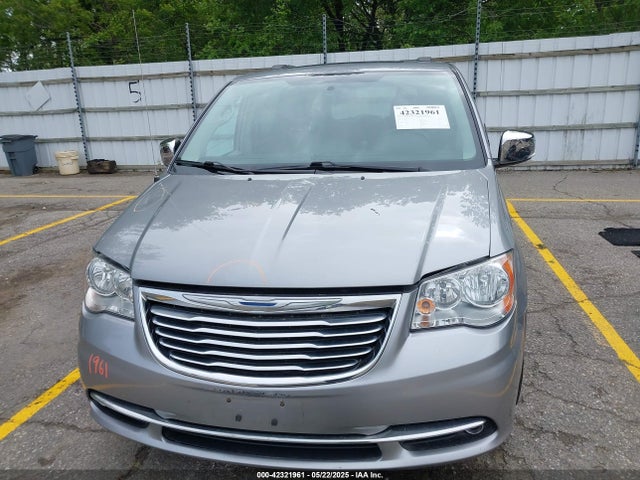2C4RC1CGXFR726444 Chrysler Town and Country