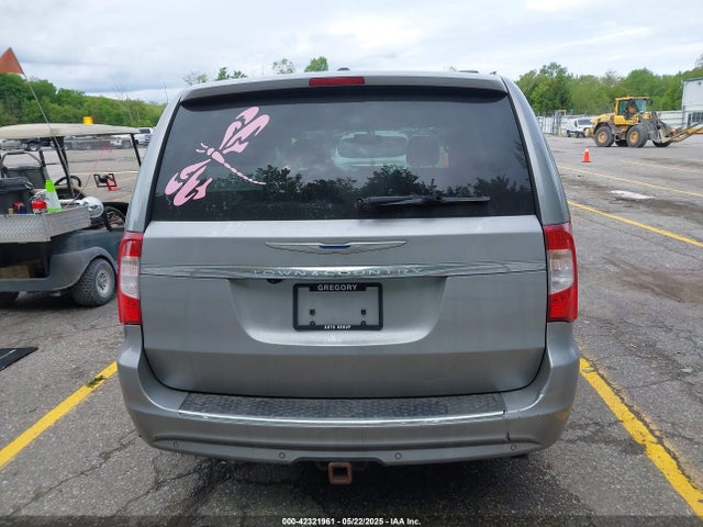 2C4RC1CGXFR726444 Chrysler Town and Country