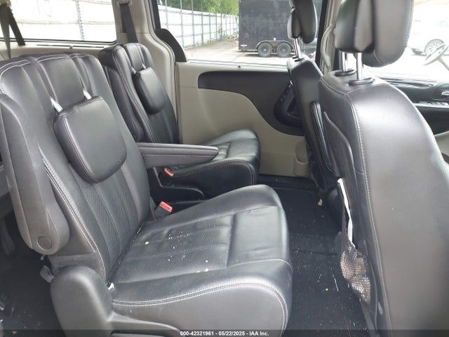 2C4RC1CGXFR726444 Chrysler Town and Country