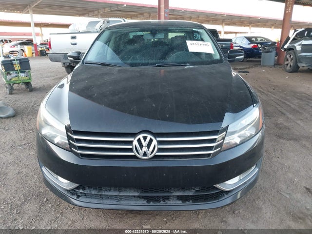 1VWAT7A3XFC123239 Volkswagen Passat 1.8t Limited Edition