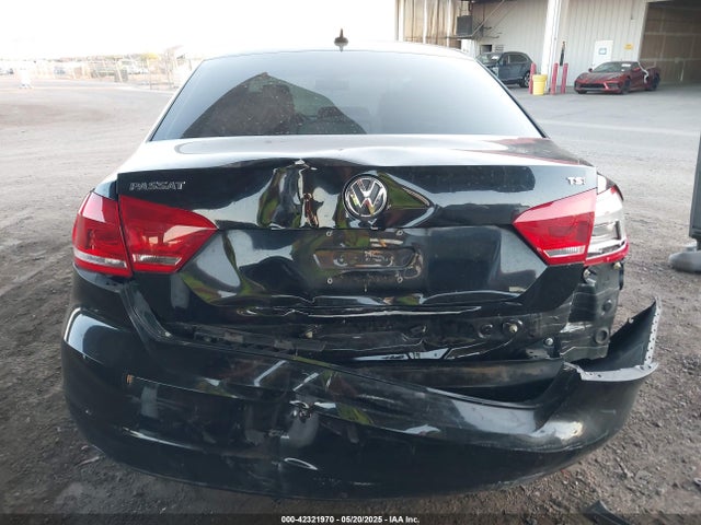1VWAT7A3XFC123239 Volkswagen Passat 1.8t Limited Edition