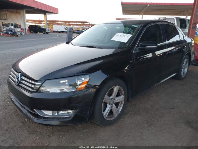 1VWAT7A3XFC123239 Volkswagen Passat 1.8t Limited Edition