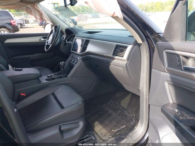 2019 VOLKSWAGEN ATLAS 1V2LR2CA1KC606796 Photo 4