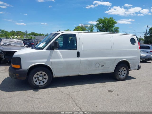 1GCSGAFX4E1198968 Chevrolet Express 1500 Work Van