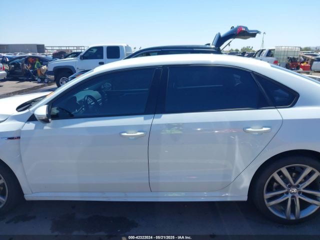 1VWAA7A30JC013637 Volkswagen Passat 2.0t R-line/2.0t S