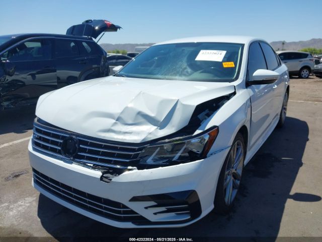 1VWAA7A30JC013637 Volkswagen Passat 2.0t R-line/2.0t S