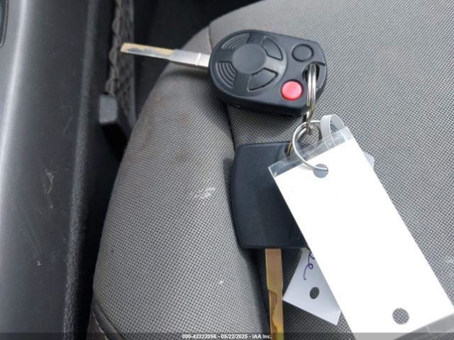 1FMCU9GX3GUB85250 Ford ESCAPE SE